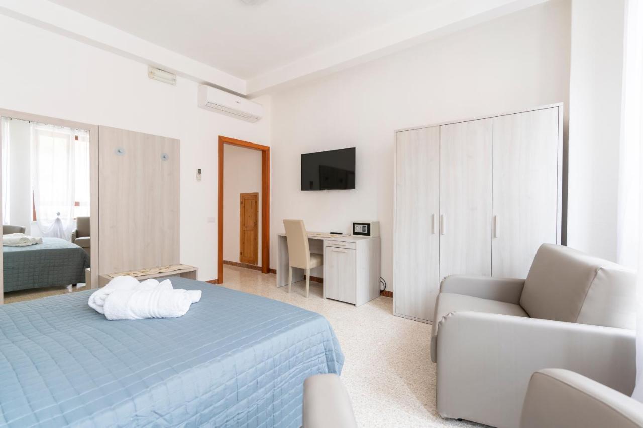 Hotel Dei Tacchi Osini Экстерьер фото
