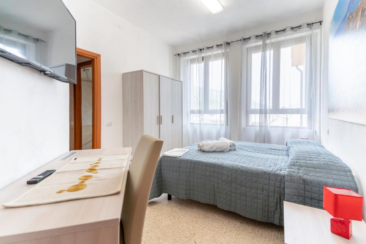 Hotel Dei Tacchi Osini Экстерьер фото