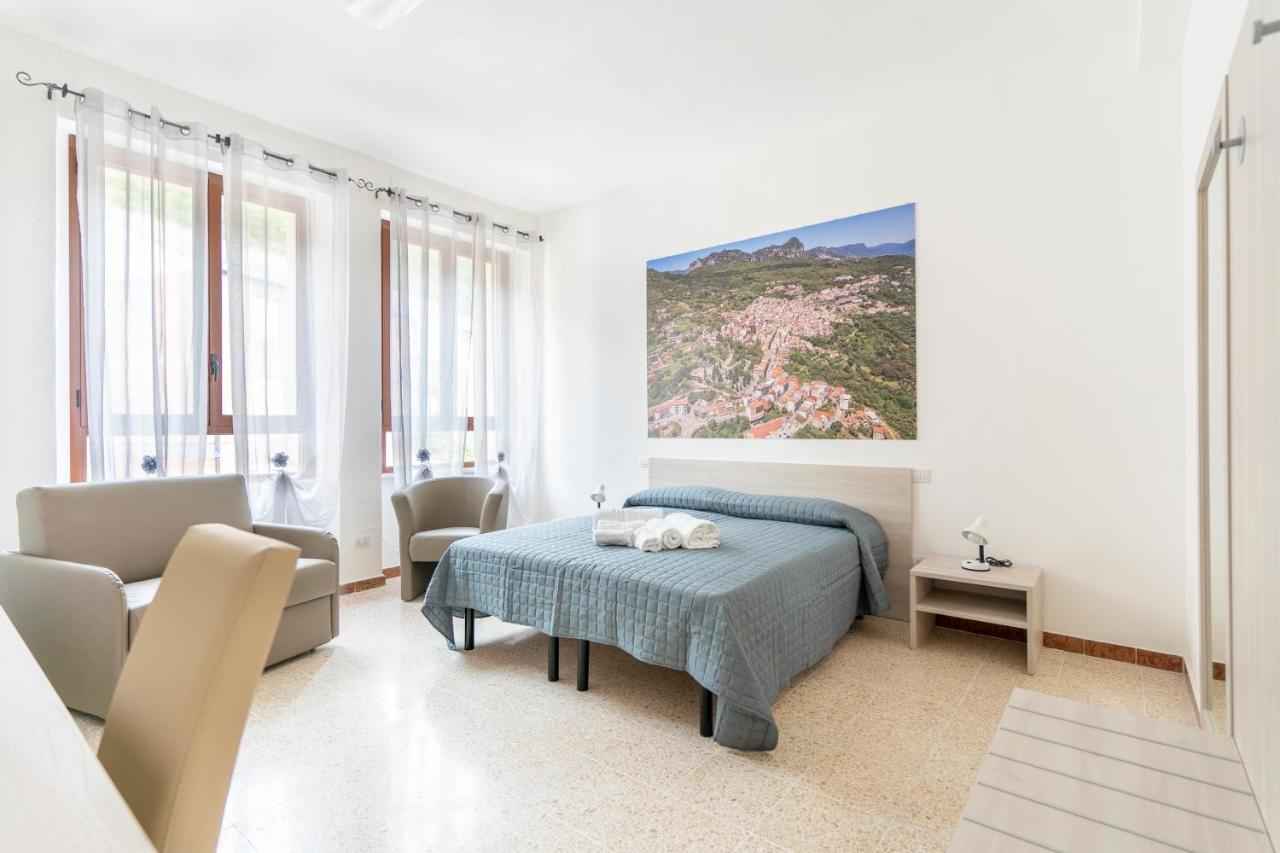 Hotel Dei Tacchi Osini Экстерьер фото